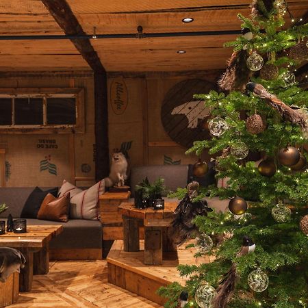 Basecamp Hotel Longyearbyen Exterior photo