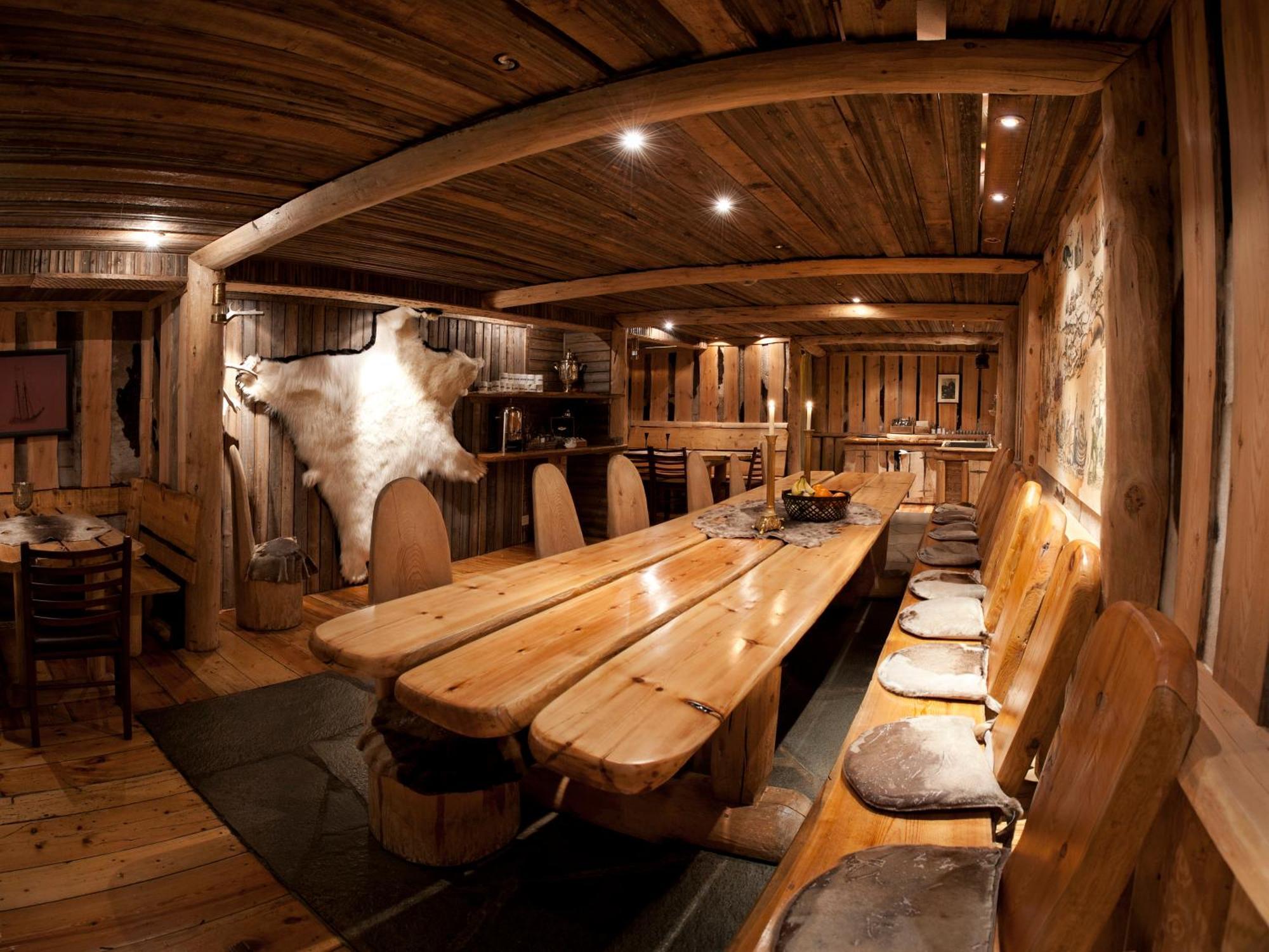 Basecamp Hotel Longyearbyen Exterior photo